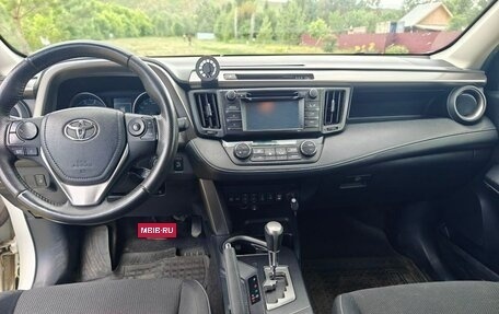 Toyota RAV4, 2015 год, 2 100 000 рублей, 6 фотография
