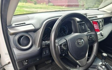 Toyota RAV4, 2015 год, 2 100 000 рублей, 5 фотография
