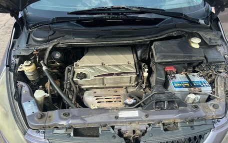 Mitsubishi Grandis, 2004 год, 675 000 рублей, 18 фотография