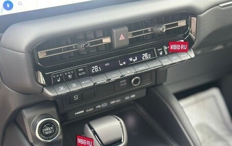 Toyota Land Cruiser Prado, 2024 год, 8 700 000 рублей, 15 фотография
