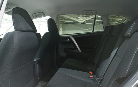 Toyota RAV4, 2019 год, 2 199 000 рублей, 16 фотография