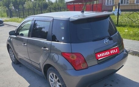 Toyota Ist II, 2004 год, 650 000 рублей, 5 фотография