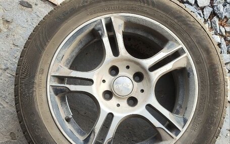 Toyota Ist II, 2004 год, 650 000 рублей, 13 фотография