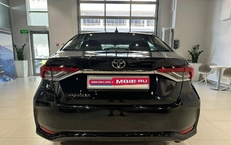 Toyota Corolla, 2019 год, 1 900 000 рублей, 5 фотография