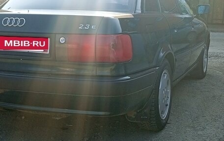 Audi 80, 1992 год, 330 000 рублей, 2 фотография
