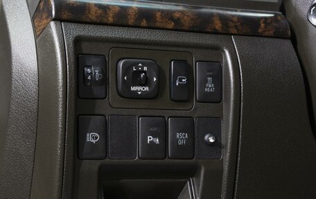 Toyota Land Cruiser 200, 2008 год, 2 600 000 рублей, 23 фотография