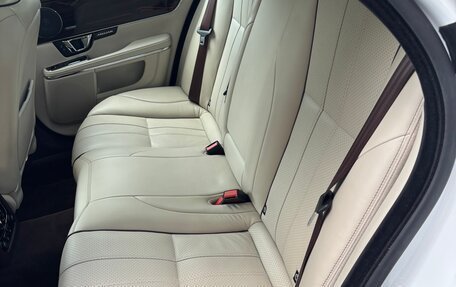 Jaguar XJ IV (X351), 2014 год, 2 300 000 рублей, 10 фотография