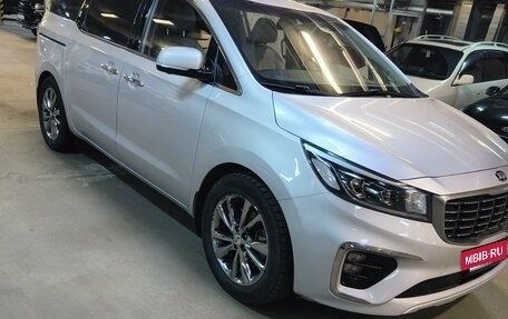 KIA Carnival III, 2018 год, 3 300 000 рублей, 4 фотография