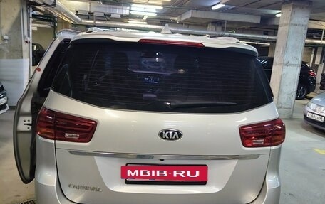 KIA Carnival III, 2018 год, 3 300 000 рублей, 2 фотография