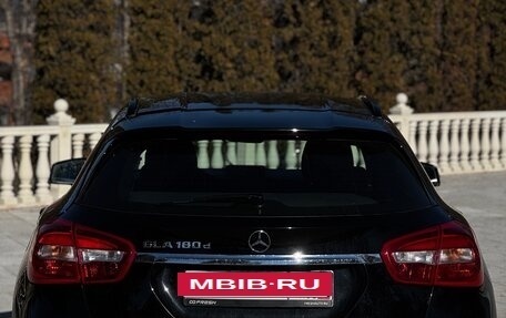 Mercedes-Benz GLA, 2018 год, 2 300 000 рублей, 3 фотография