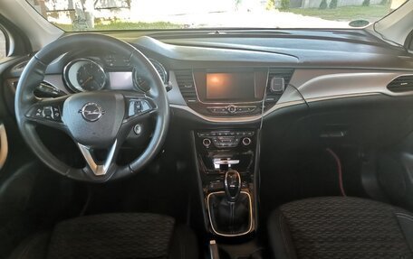 Opel Astra K, 2018 год, 1 250 000 рублей, 3 фотография