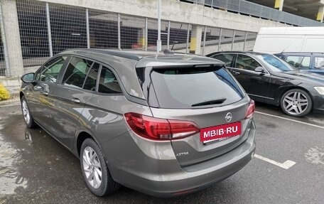Opel Astra K, 2018 год, 1 250 000 рублей, 2 фотография