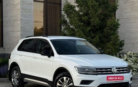Volkswagen Tiguan II, 2019 год, 1 830 000 рублей, 1 фотография