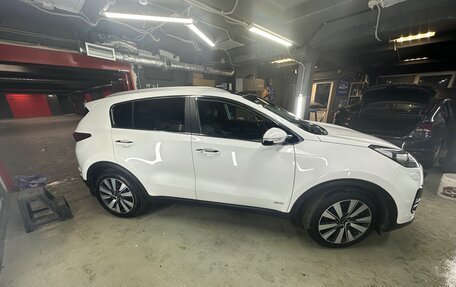 KIA Sportage IV рестайлинг, 2016 год, 2 250 000 рублей, 2 фотография