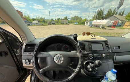 Volkswagen Multivan T5, 2003 год, 1 350 000 рублей, 4 фотография