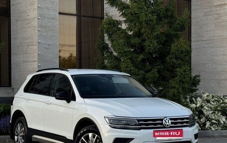 Volkswagen Tiguan II, 2019 год, 1 830 000 рублей, 2 фотография