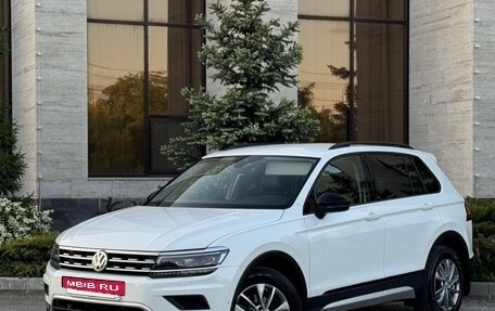 Volkswagen Tiguan II, 2019 год, 1 830 000 рублей, 4 фотография