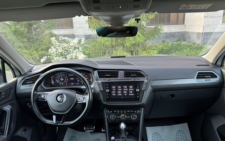 Volkswagen Tiguan II, 2019 год, 1 830 000 рублей, 30 фотография