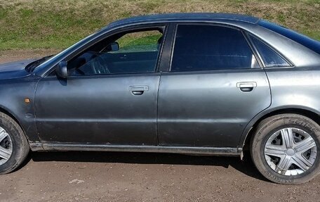 Audi A4, 1996 год, 280 000 рублей, 2 фотография