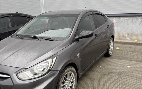 Hyundai Solaris II рестайлинг, 2013 год, 800 000 рублей, 5 фотография