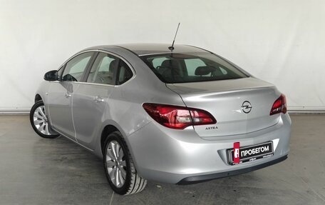 Opel Astra J, 2014 год, 700 000 рублей, 6 фотография