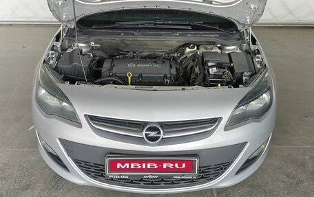 Opel Astra J, 2014 год, 700 000 рублей, 14 фотография