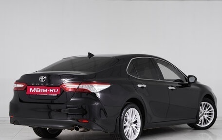 Toyota Camry, 2018 год, 2 695 000 рублей, 6 фотография