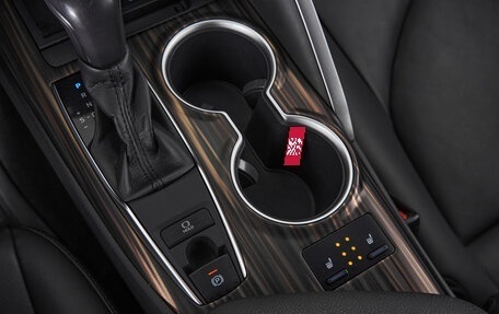 Toyota Camry, 2018 год, 2 695 000 рублей, 18 фотография