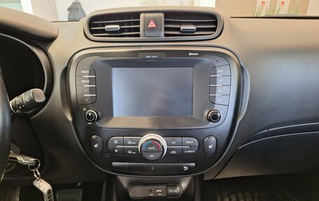KIA Soul II рестайлинг, 2018 год, 1 699 000 рублей, 18 фотография