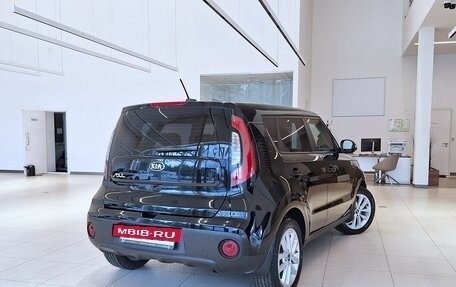 KIA Soul II рестайлинг, 2018 год, 1 699 000 рублей, 7 фотография