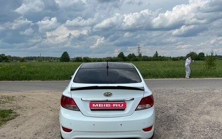 Hyundai Solaris II рестайлинг, 2011 год, 750 000 рублей, 6 фотография