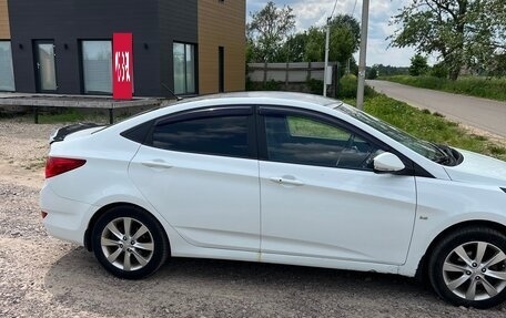 Hyundai Solaris II рестайлинг, 2011 год, 750 000 рублей, 8 фотография