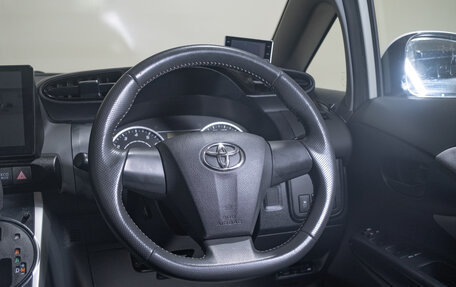 Toyota Wish II, 2011 год, 1 599 000 рублей, 12 фотография