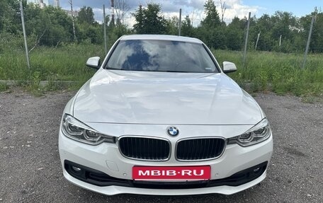 BMW 3 серия, 2017 год, 2 400 000 рублей, 1 фотография