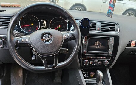 Volkswagen Jetta VI, 2017 год, 1 650 000 рублей, 18 фотография