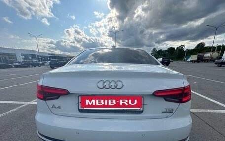 Audi A4, 2017 год, 2 600 000 рублей, 5 фотография