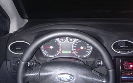 Ford Focus II рестайлинг, 2005 год, 275 000 рублей, 2 фотография