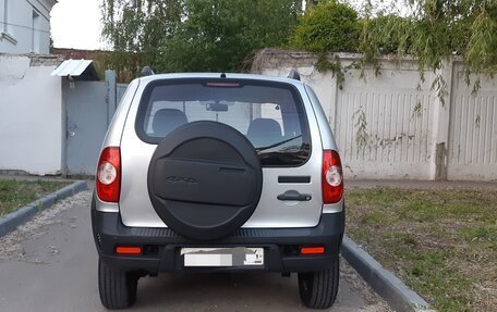 Chevrolet Niva I рестайлинг, 2009 год, 460 000 рублей, 5 фотография