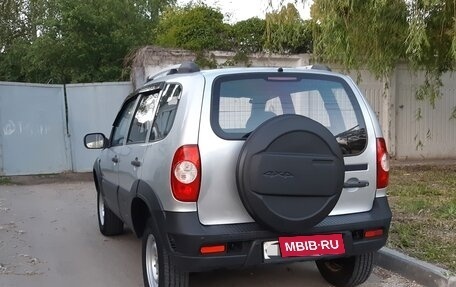 Chevrolet Niva I рестайлинг, 2009 год, 460 000 рублей, 4 фотография