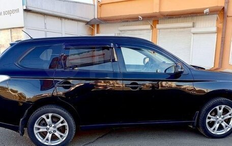 Mitsubishi Outlander III рестайлинг 3, 2013 год, 1 340 000 рублей, 6 фотография