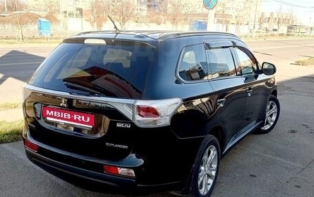 Mitsubishi Outlander III рестайлинг 3, 2013 год, 1 340 000 рублей, 9 фотография