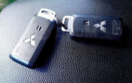 Mitsubishi Outlander III рестайлинг 3, 2013 год, 1 340 000 рублей, 21 фотография