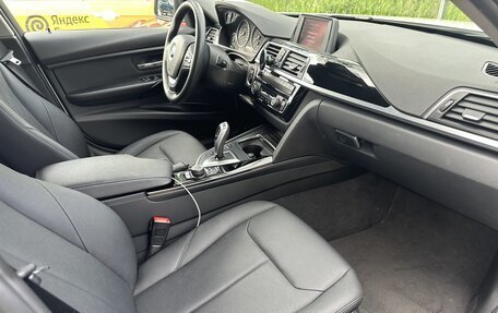 BMW 3 серия, 2017 год, 2 400 000 рублей, 16 фотография