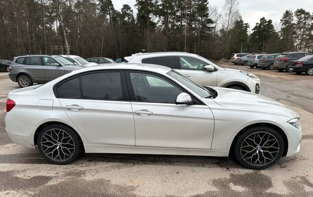 BMW 3 серия, 2017 год, 2 400 000 рублей, 25 фотография