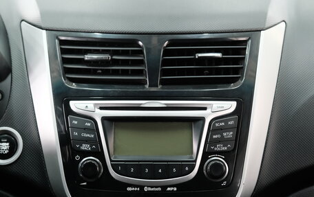 Hyundai Solaris II рестайлинг, 2011 год, 839 000 рублей, 17 фотография