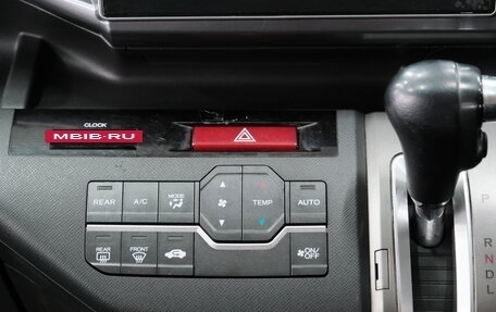 Honda Stepwgn IV, 2010 год, 1 379 000 рублей, 16 фотография