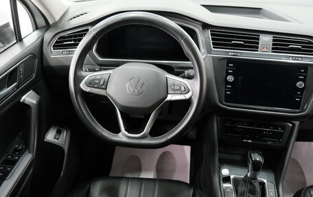 Volkswagen Tiguan II, 2021 год, 2 499 000 рублей, 14 фотография