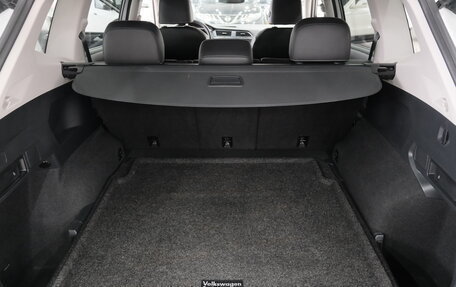Volkswagen Tiguan II, 2021 год, 2 499 000 рублей, 28 фотография
