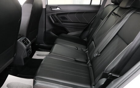 Volkswagen Tiguan II, 2021 год, 2 499 000 рублей, 25 фотография