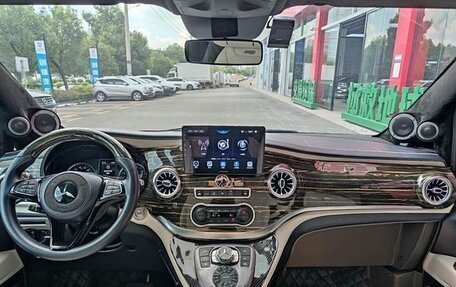 Mercedes-Benz Vito, 2021 год, 5 100 000 рублей, 14 фотография